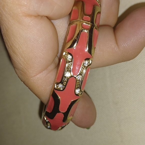 Fancy Hot Pink & Goldtone Rhinestone Hinged Bangle - Picture 4 of 4